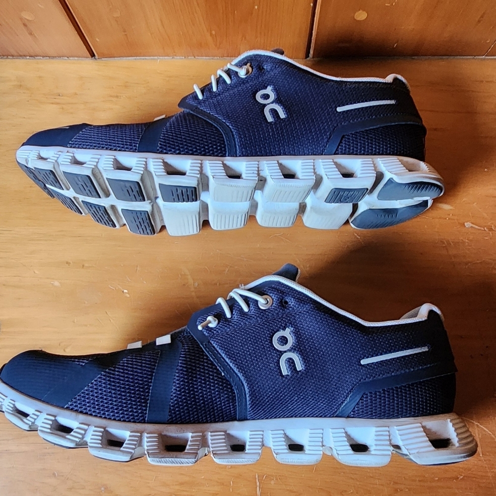 On Cloud 5 Men's Navy Running Shoes